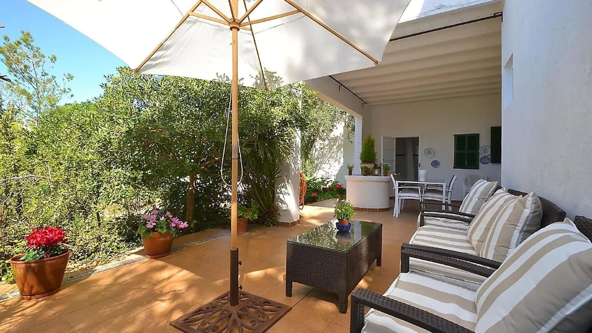 Ferienhaus In Colonia De Sant Pere Mit Grill, Garten Und Terrasse